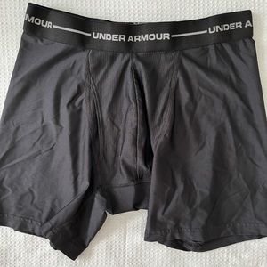 Under Armour Boxer Brief- Medium 🖤